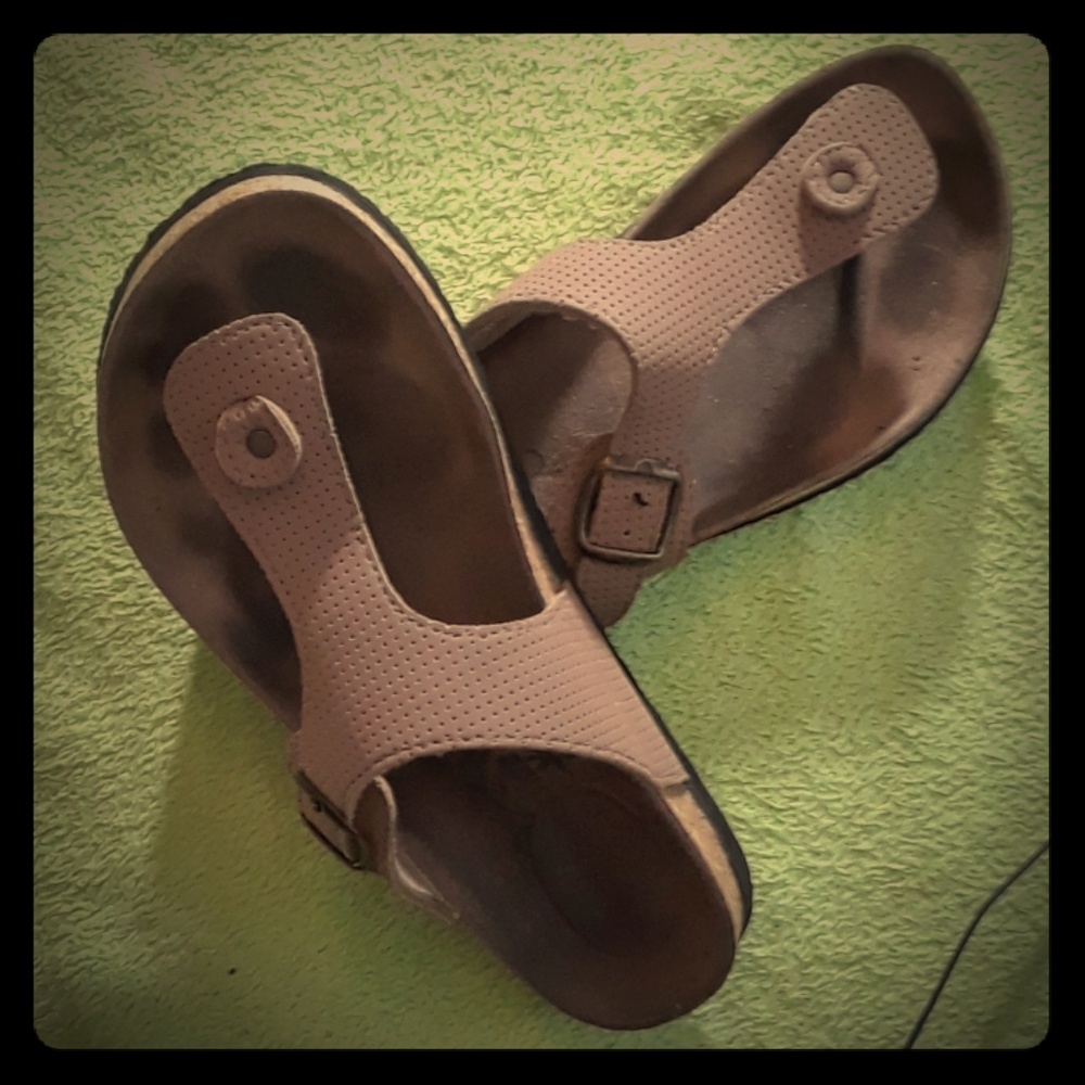 Nude brown sandals